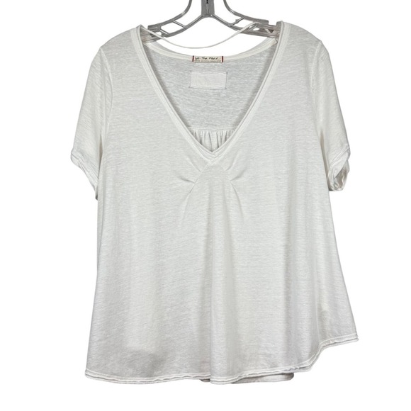 FREE PEOPLE, ALL YOU NEED RUCHED V-NECK TEE, White, Size Medium - Picture 1 of 7